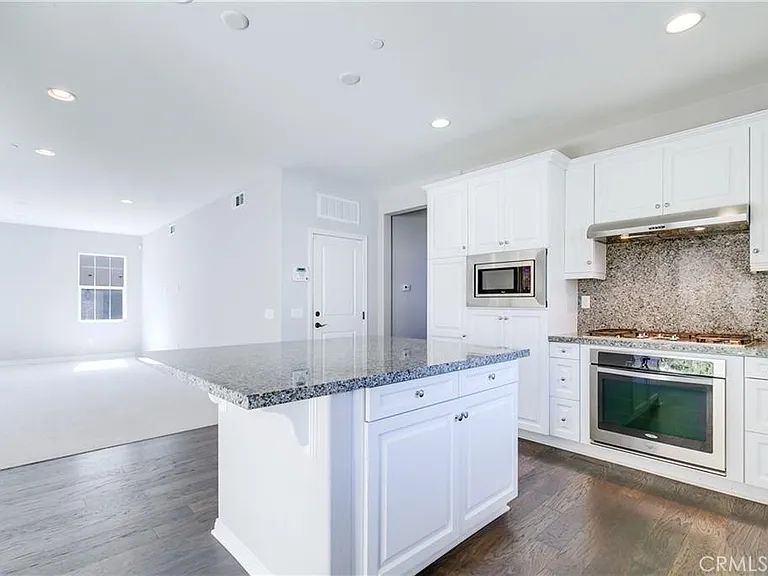 410 Golden Bear Ln — Photo 12