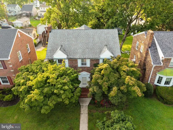1045 Woodland Way, Hagerstown, MD 21742