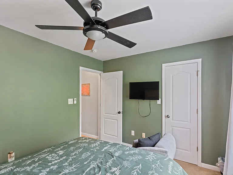 126 Ridge Bluff Rd — Photo 22