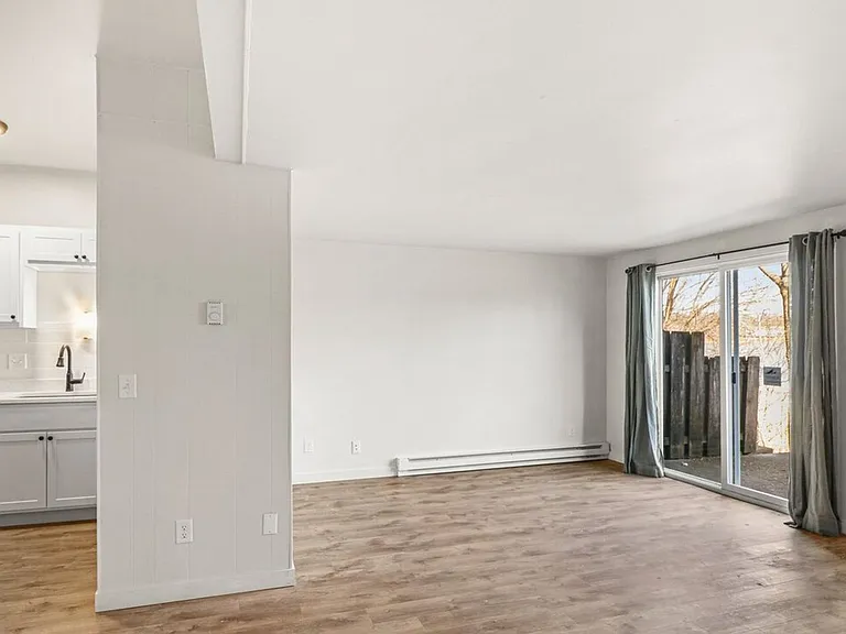 1314 N Gammon Rd #B — Photo 5