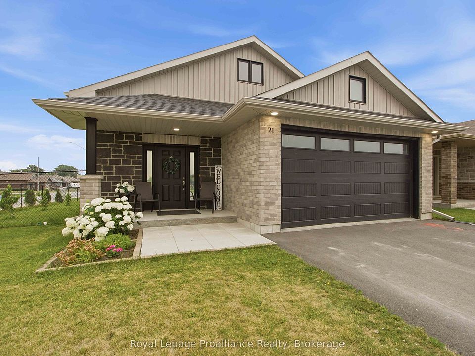 1st image of 21 Cedar Park Cres