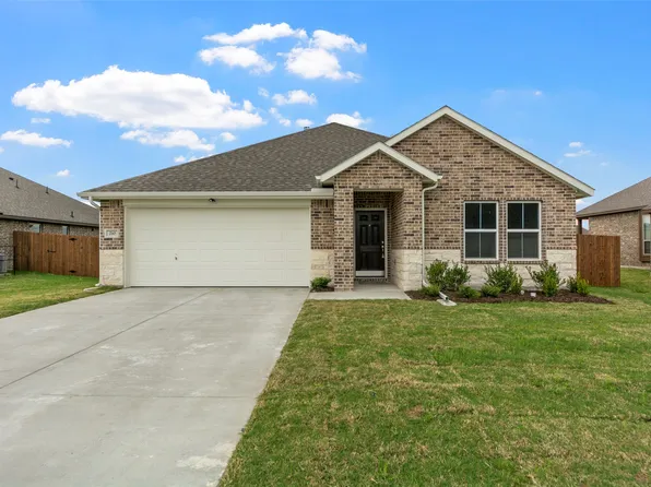 210 Pennington Rd, Nevada, TX 75173