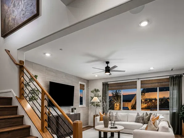 30034 Symphony St, Lake Elsinore, CA 92532