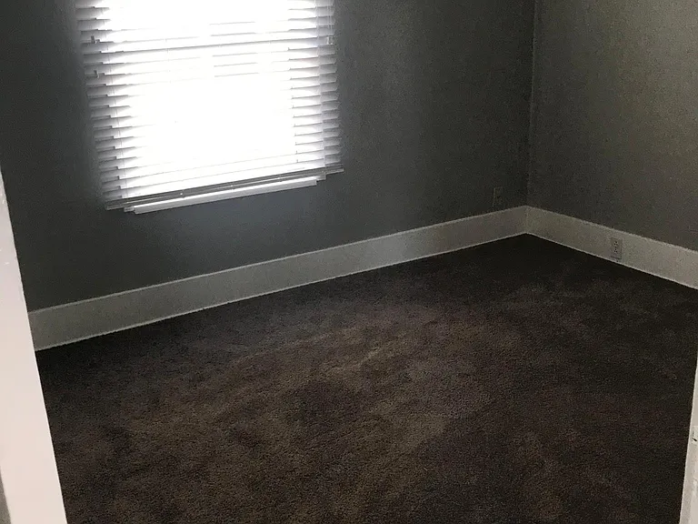 1316 E Carlisle Ave — Photo 8