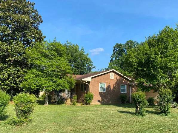 46 Sherwood Dr, Jackson, TN 38305