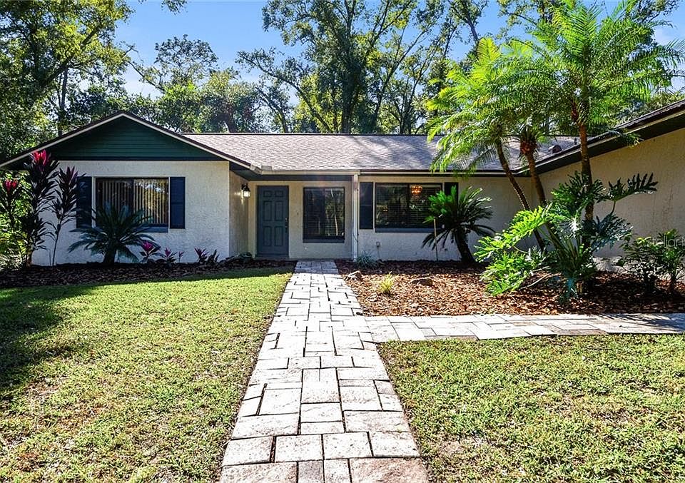 1st image of 23832 Oak Tree Dr
