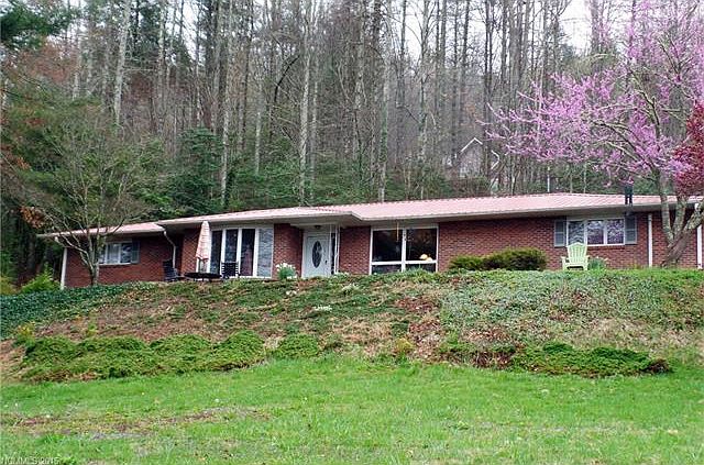 1st image of 67 Crestview Dr