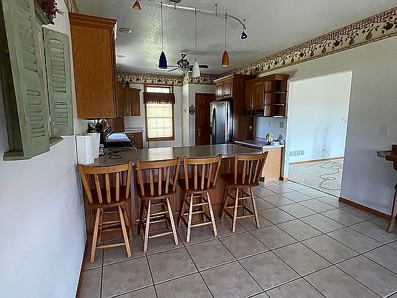 Partial view of kitchen 