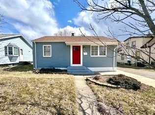 712 18th St NW, Minot, ND 58703