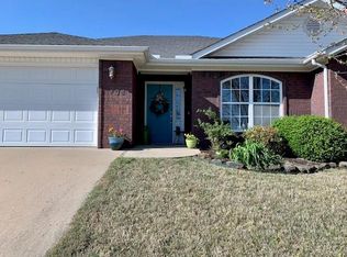 408 Lion Dr N, Gravette, AR 72736