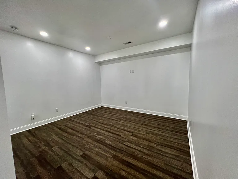 7608 Lisle Ave — Photo 30
