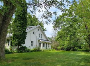 424 E Walnut St, North Freedom, WI 53951