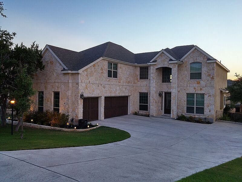 1st image of 105 W Tonkawa Trl