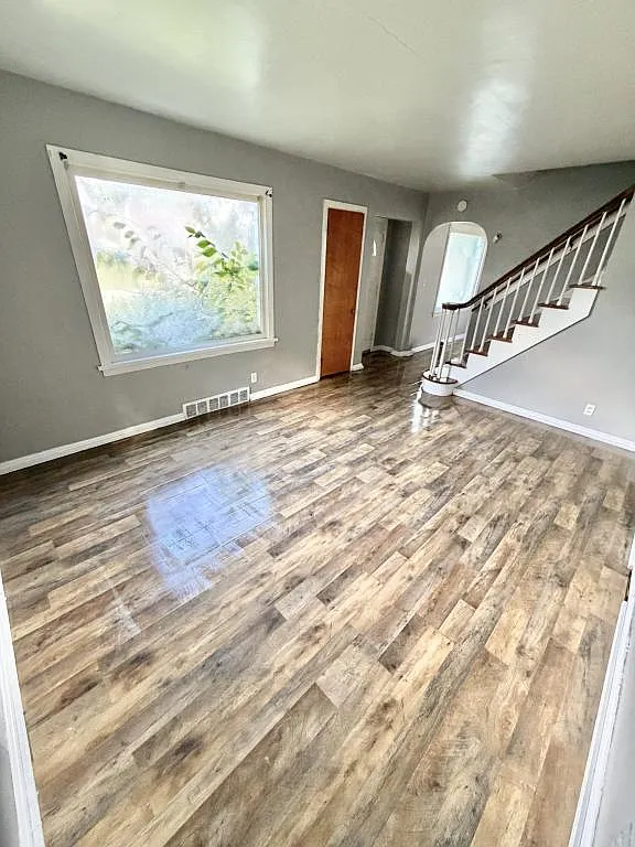 461 Francisca Ave. — Photo 2