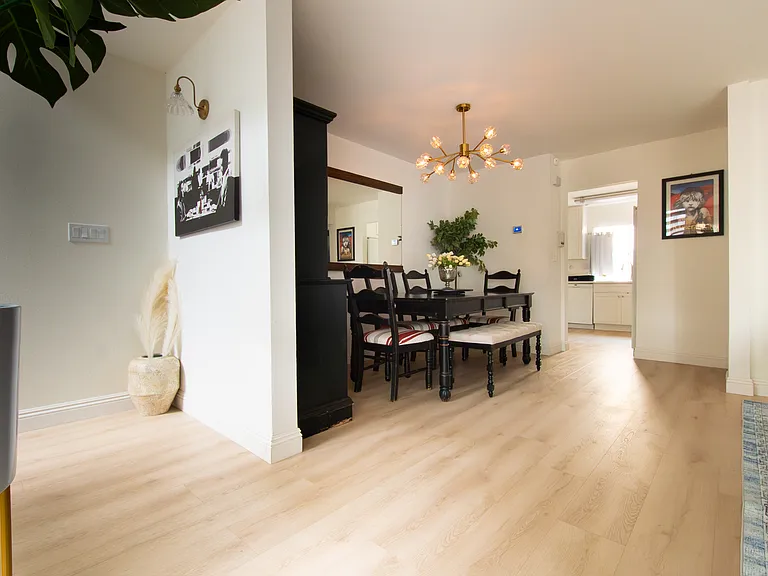 5245 Coldwater Canyon Ave #C — Photo 18