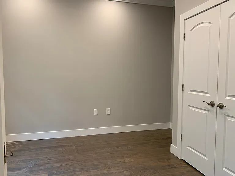 1004 Summit Ave #102 — Photo 4