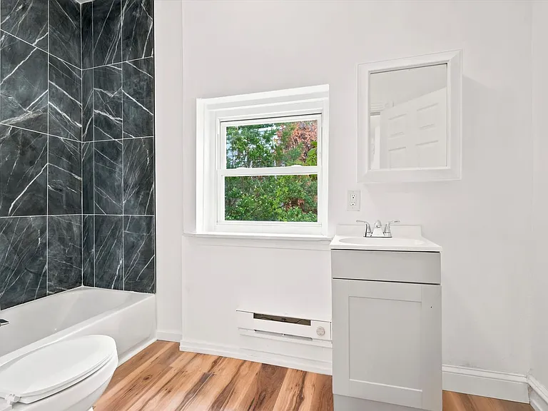 5135 Folsom St — Photo 4