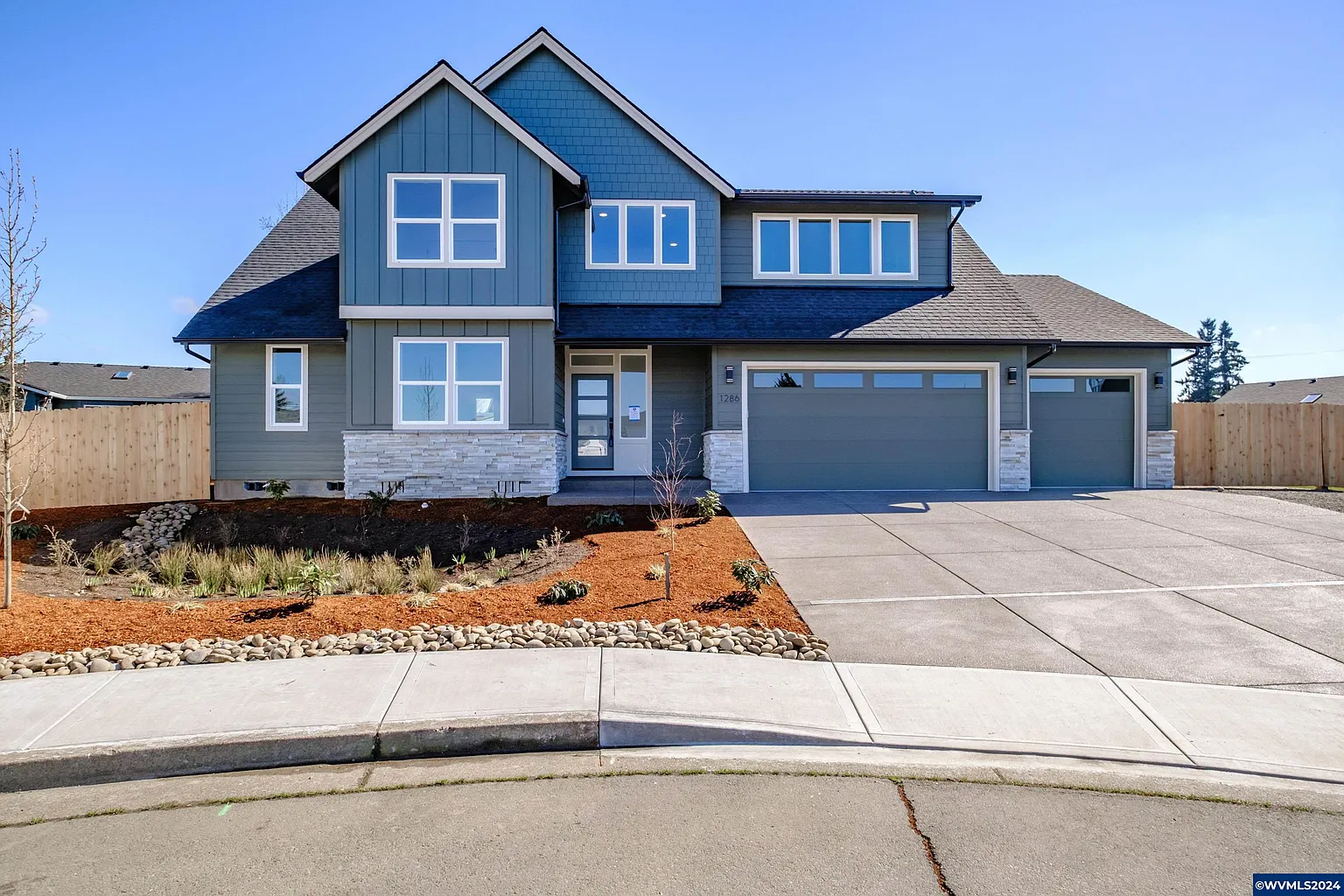 1286 Sierra Ct photo 1