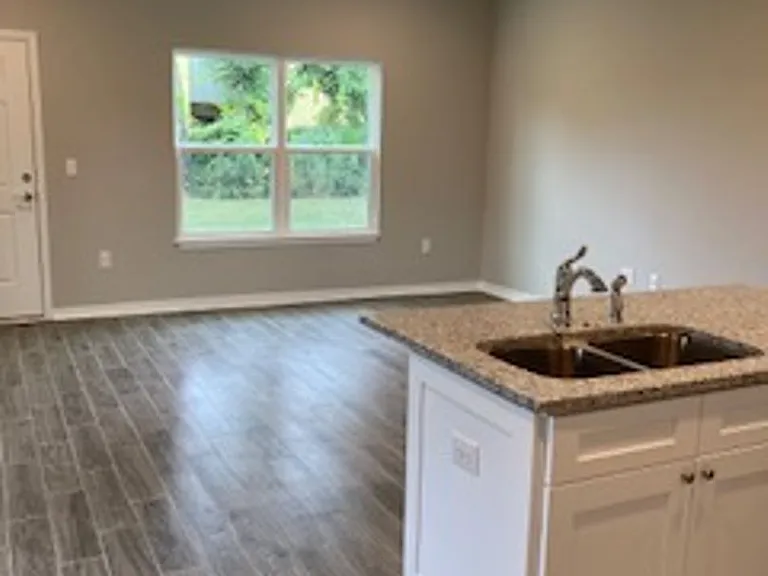 1827 Balboa Ave — Photo 12