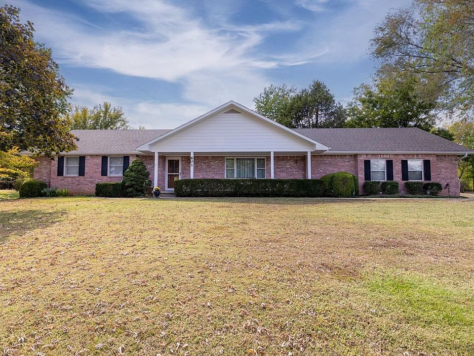 601 Cathlinda Ct, Winfield, KS 67156 Zillow