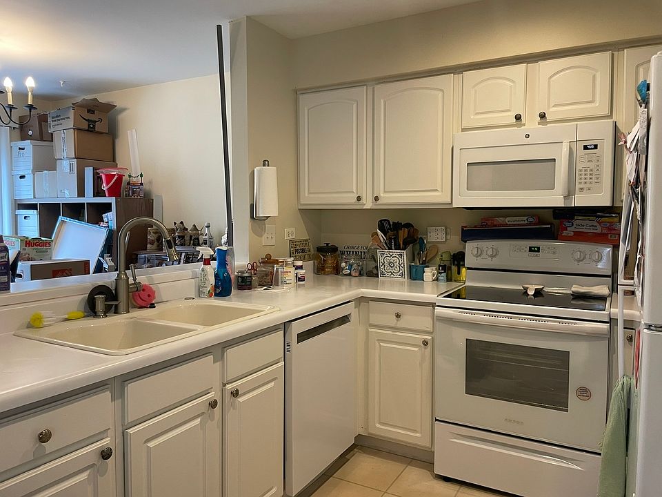 3218 Impressions Dr, Lake In The Hills, IL 60156 | Zillow