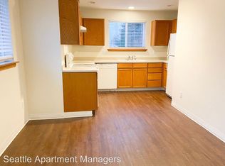 113 W Casino Rd #A, Everett, WA 98204