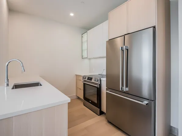 218 Front Street 223 image 3 of 49