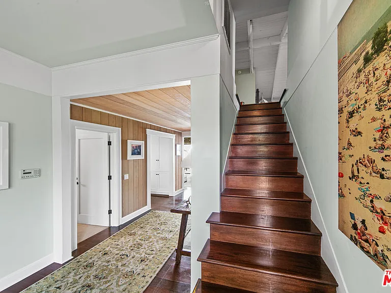 24542 Malibu Rd — Photo 11