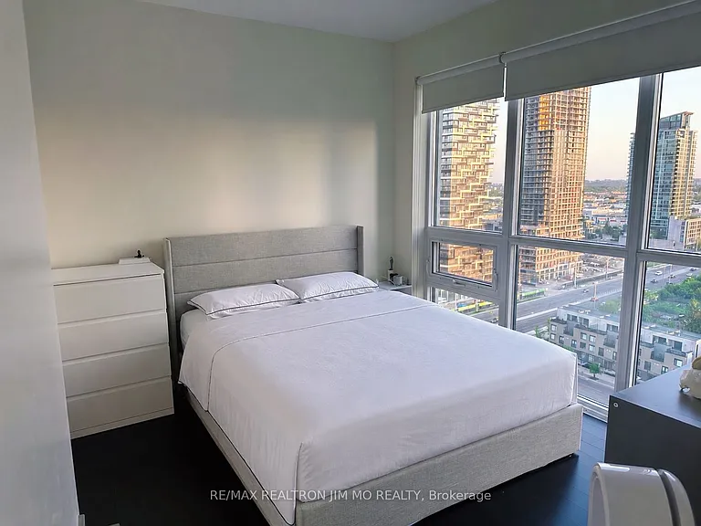 510 Curran Pl #1704 — Photo 12