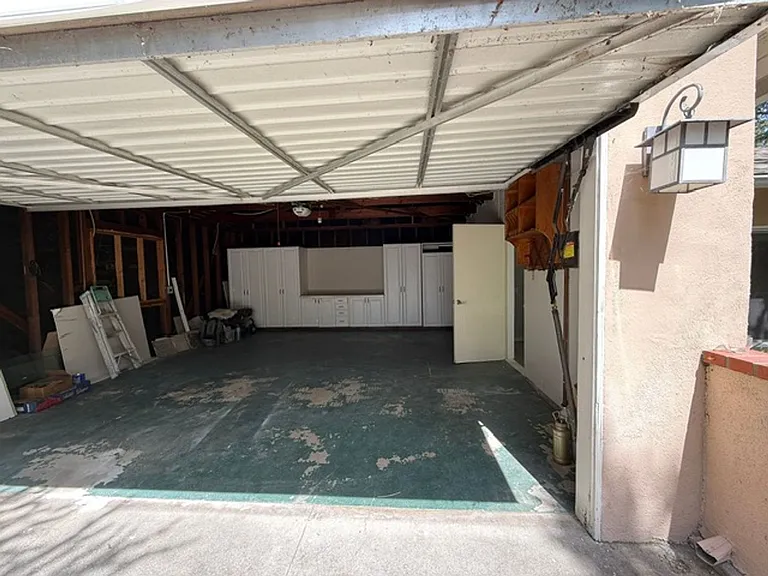 4907 Ocean View Blvd — Photo 4