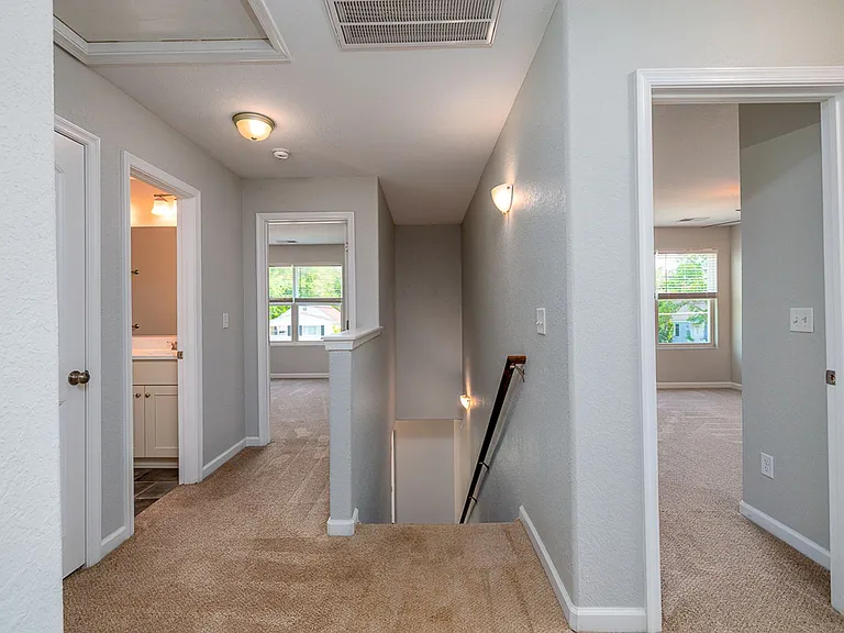 1311 Sunset Dr — Photo 24