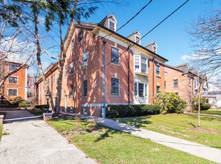 492 Whitney Ave APT 3A, New Haven, CT 06511