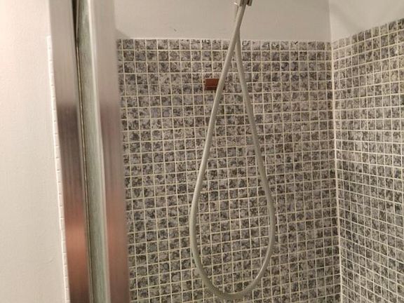 Shower stall