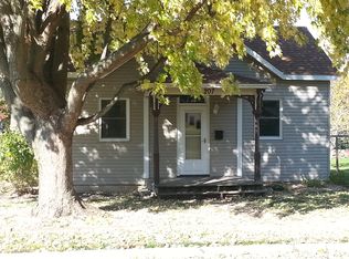 207 W Hill St, Eureka, IL
