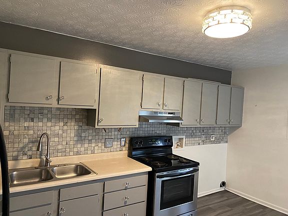 4th image of 7309 Epcot Ln