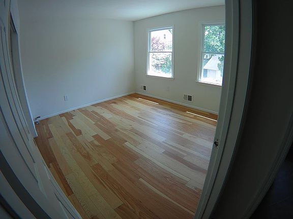 2nd BR - Double closet