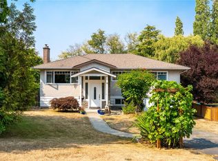 4260 Springridge Cres, Saanich, BC V8Z 4Z1