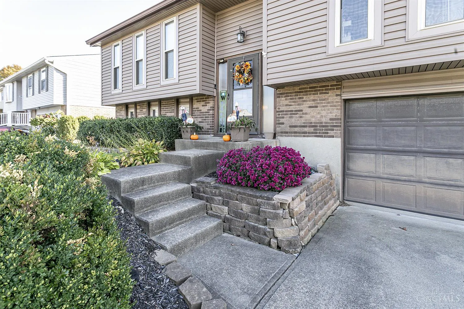 4991 Bonaventure Ct photo 1