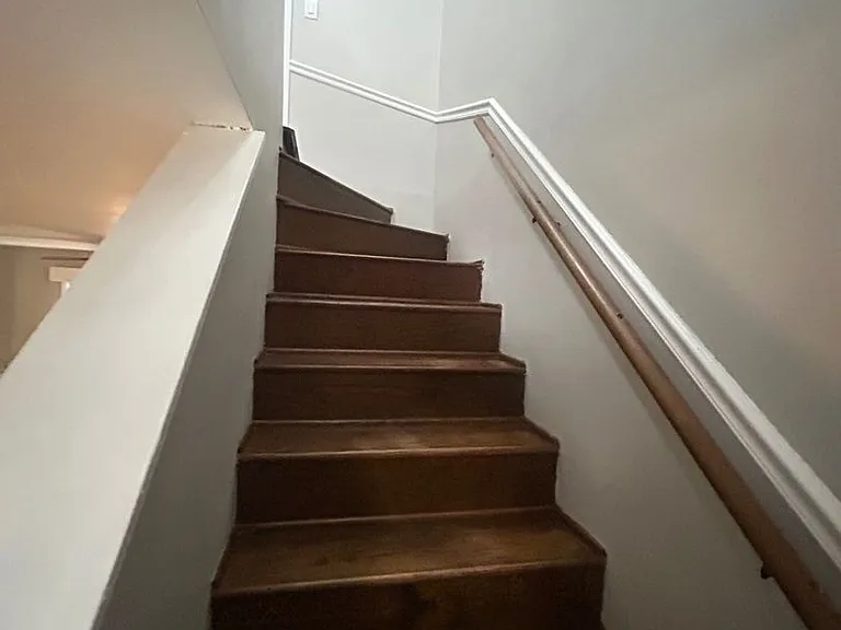 240-10 Jamil Rd — Photo 12