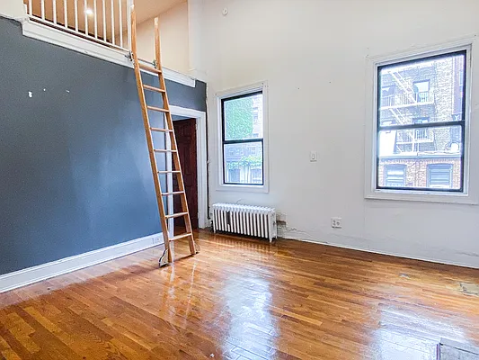 Rented by City Connections Realty | media 25