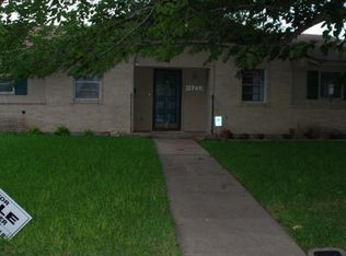 2741 Starcrest Ln, Farmers Branch, TX 75234