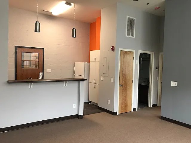 2 bed, 700 sqft, $975 — Photo 3