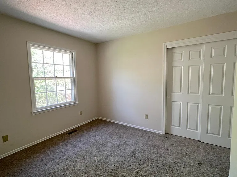 3992 Valley Ct #C — Photo 24