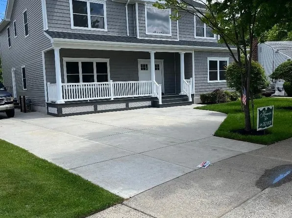 54 Martin Road, Bethpage, NY 11714