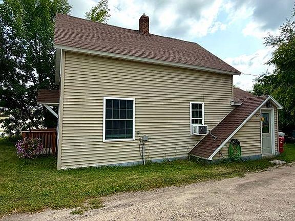 3rd image of 109 Main Ave S