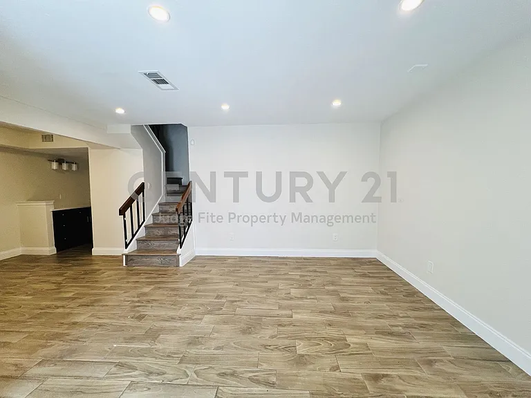 4220 Madera Rd — Photo 6
