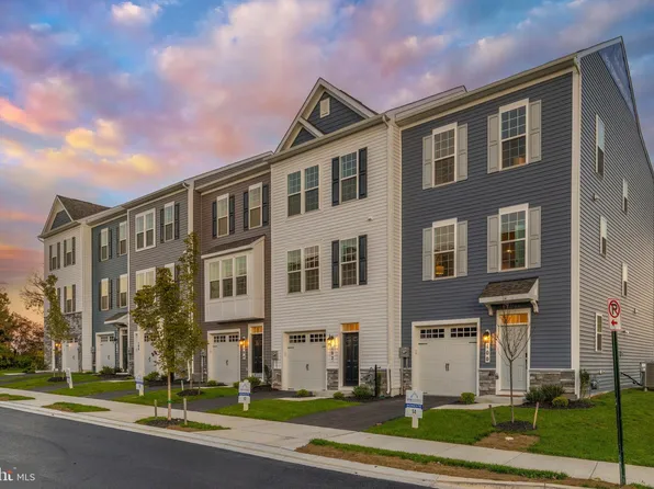 104 Spring Bank Way, Frederick, MD 21701