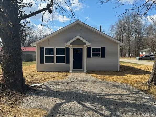 1248 N Third Street, Austin, IN 47102