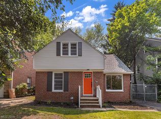 1062 Hillstone Rd, Cleveland Heights, OH 44121
