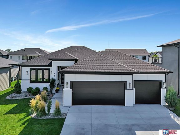 4th image of 9631 Toma Rd